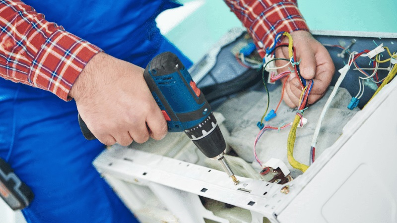 Kocaeli Vaillant Vaillant çamaşır makinesi kart tamiri – Su almama arızası orijinal parça ile giderildi. - Teknik servis örneği